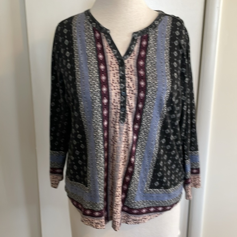 Style & Co:  Black/Maroon/Lt. Blue T-Shirt tunic Top. Lg.Sleeved. Size- 3X. EUC.